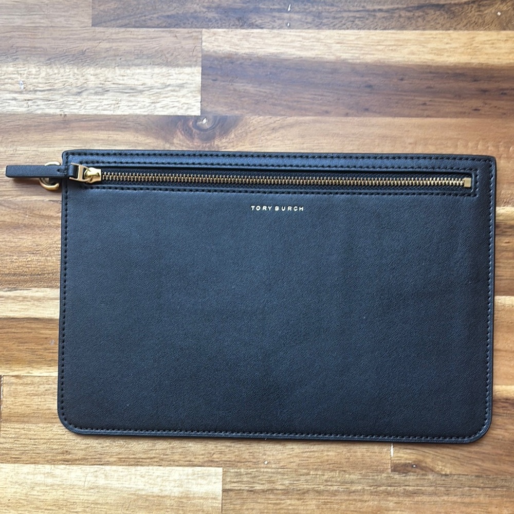 Tory Burch Black Wallet Elegant Structured Design